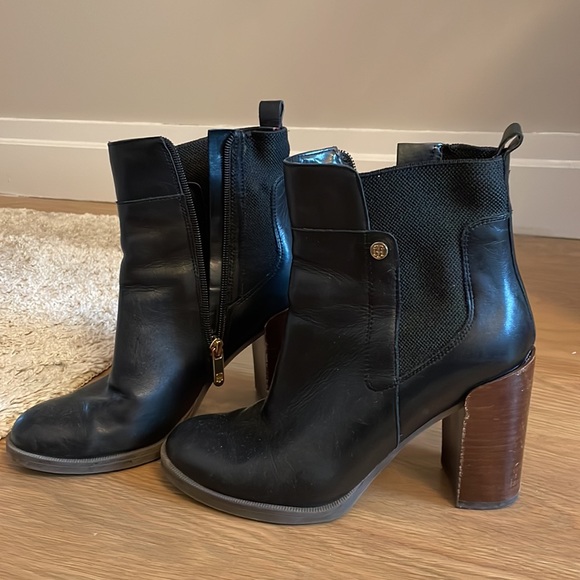 Tommy Hilfiger leather boots - Picture 4 of 4